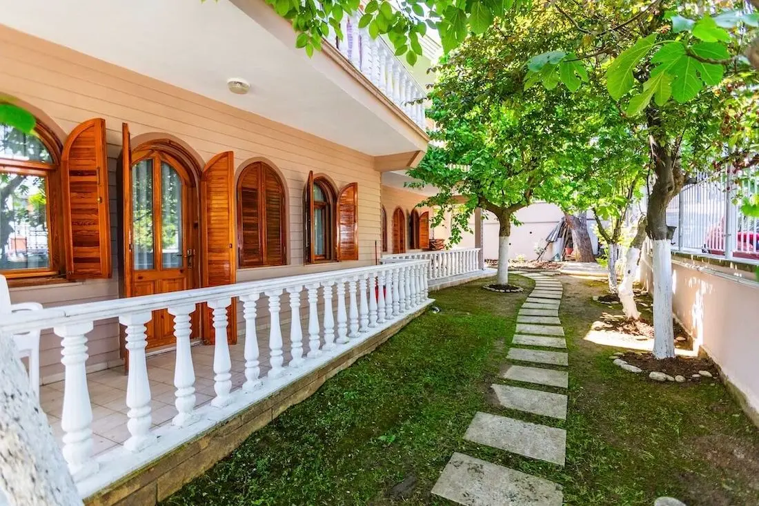 Property in Sile